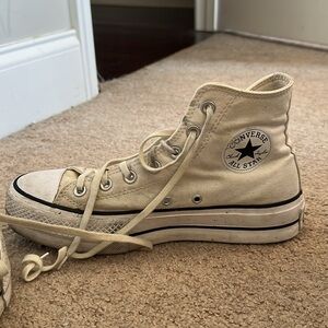 Women’s platform converse